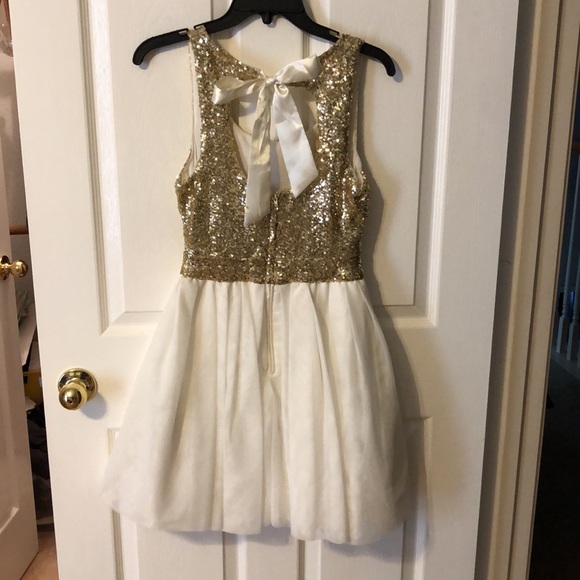 Prom/Homecoming Dress - Picture 3 of 4